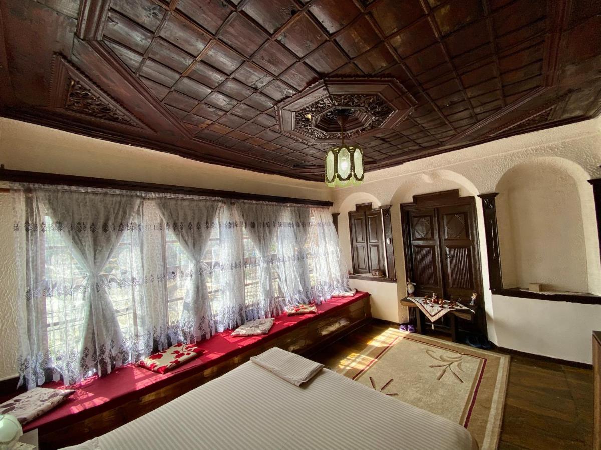 Restaurant & Guest House Semani Берат Экстерьер фото